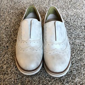 Nine West white metallic oxfords